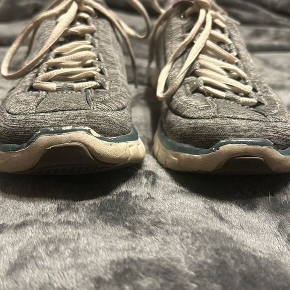 SKECHERS elite memory foam SNEAKERS - Picture 3 of 9